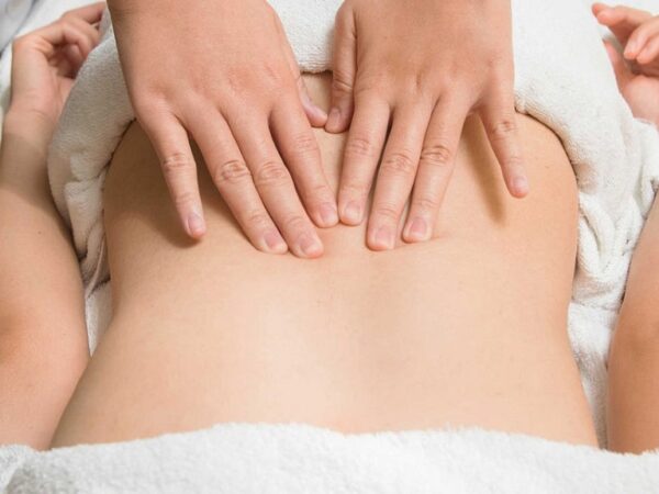 Dịch vụ massage lưng